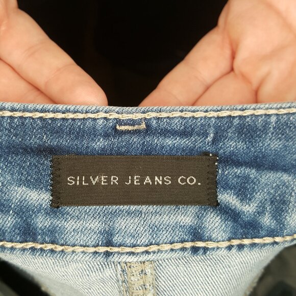 Distressed Womens' Jeans - Picture 2 of 5